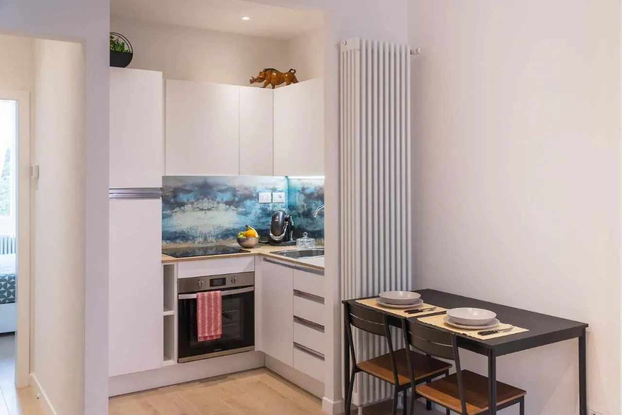 Camonia Luxury Free Parking 2Km Da Bologna Apartment Italy