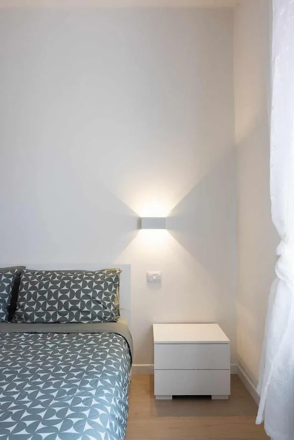 Camonia Luxury Free Parking 2Km Da Bologna Apartment