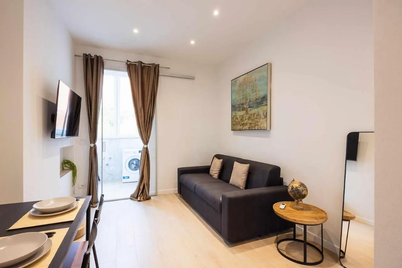 Camonia Luxury Free Parking 2Km Da Bologna Apartment 0*,  Italy