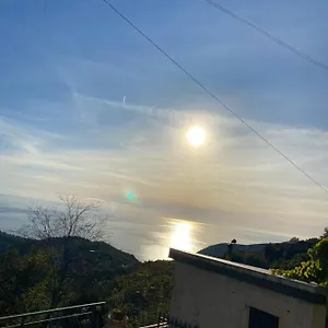 casa-luminosa-vista-mare.hotelitalianriviera.com/