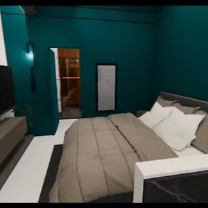 Appartamento Con Parcheggio Comodo, Bologna